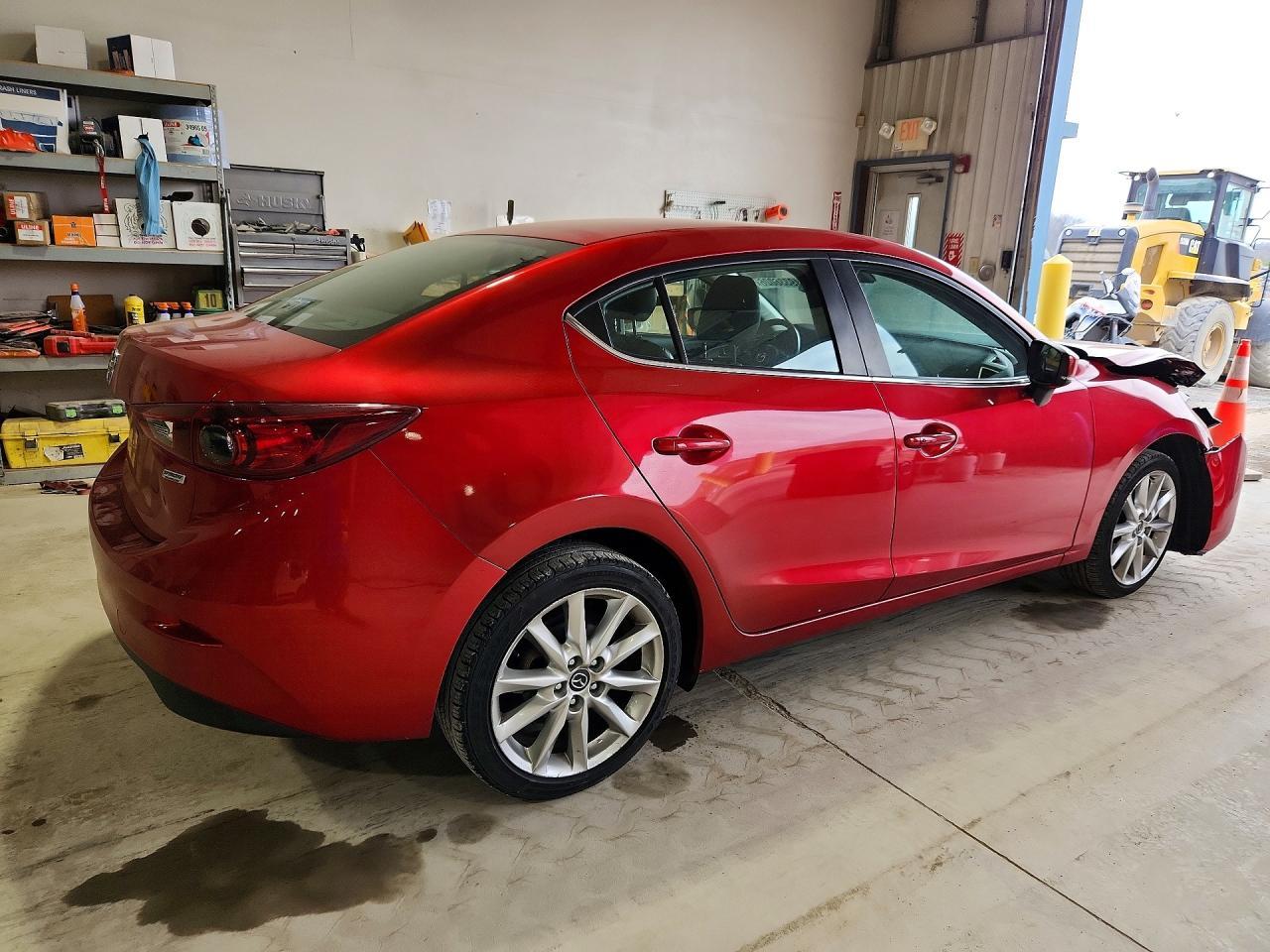 2017 Mazda 3 Touring - Фото 3
