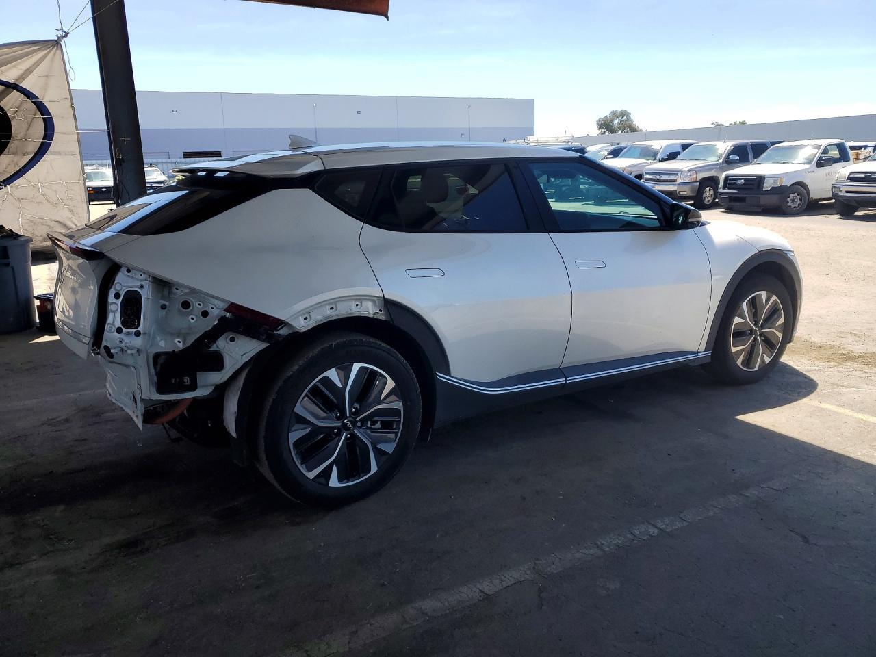 2022 Kia Ev6 Light - Image 3