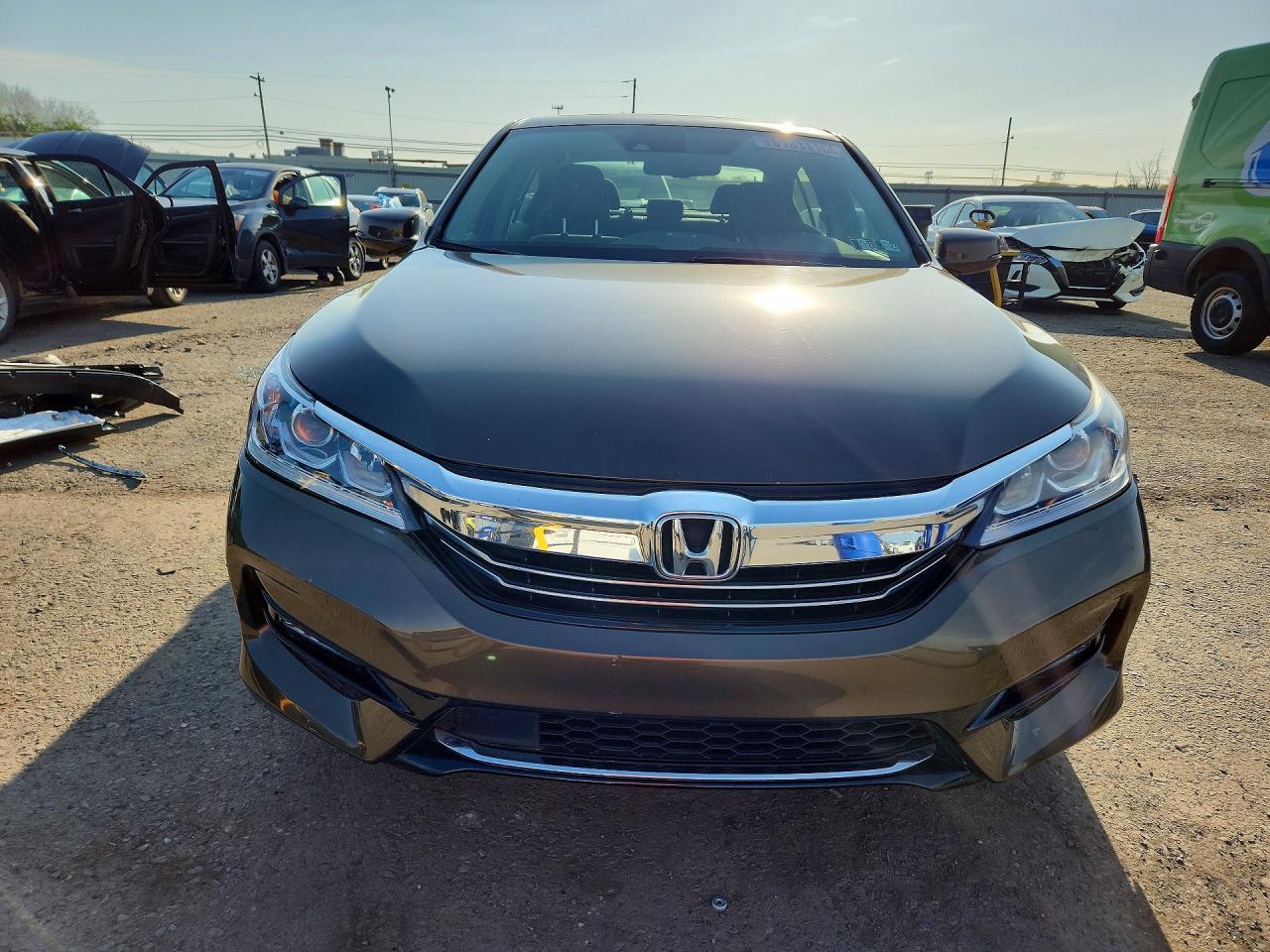 2017 Honda Accord Hybrid Exl - Фото 5
