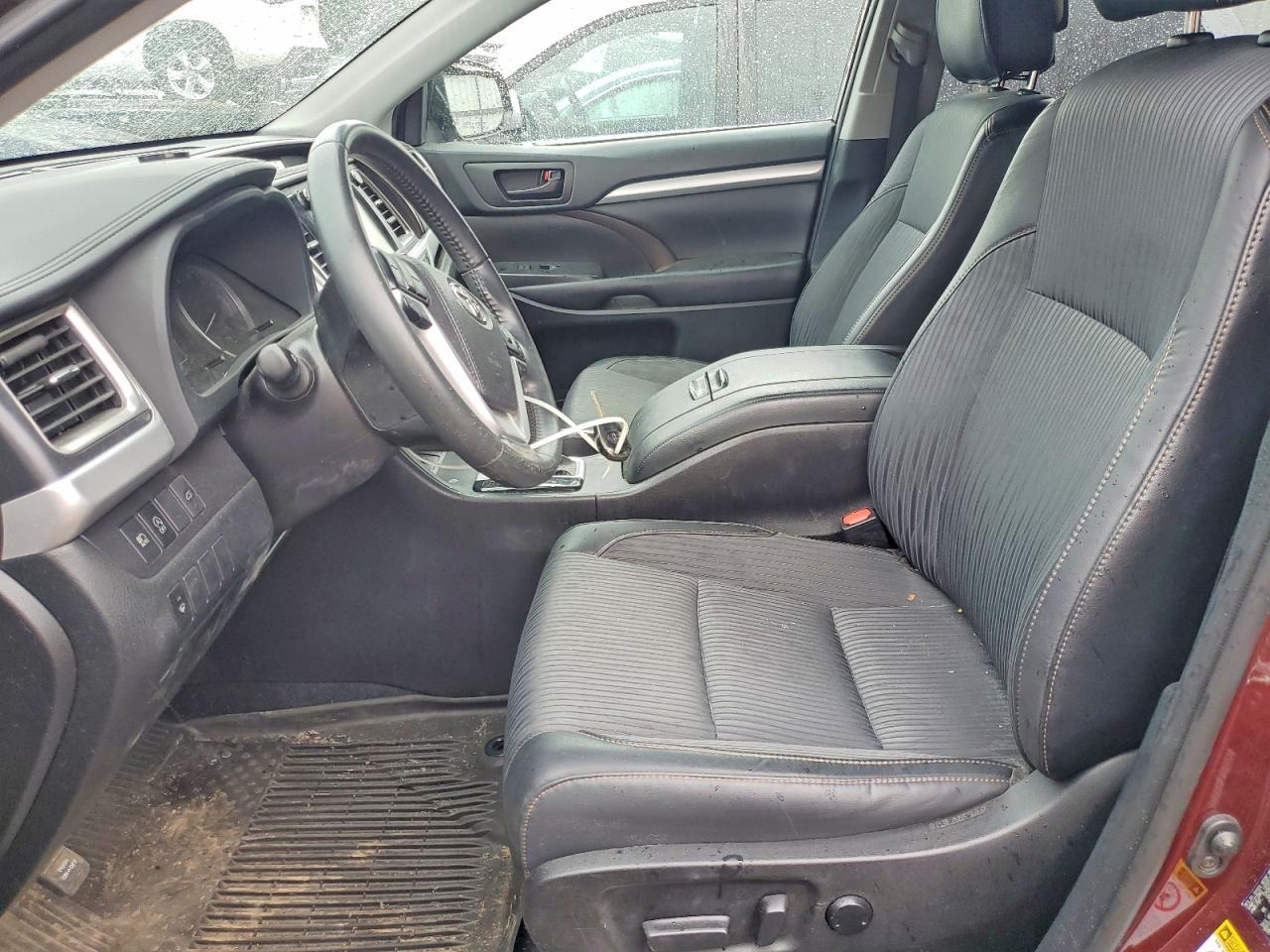 2019 Toyota Highlander Le Plus - Фото 7