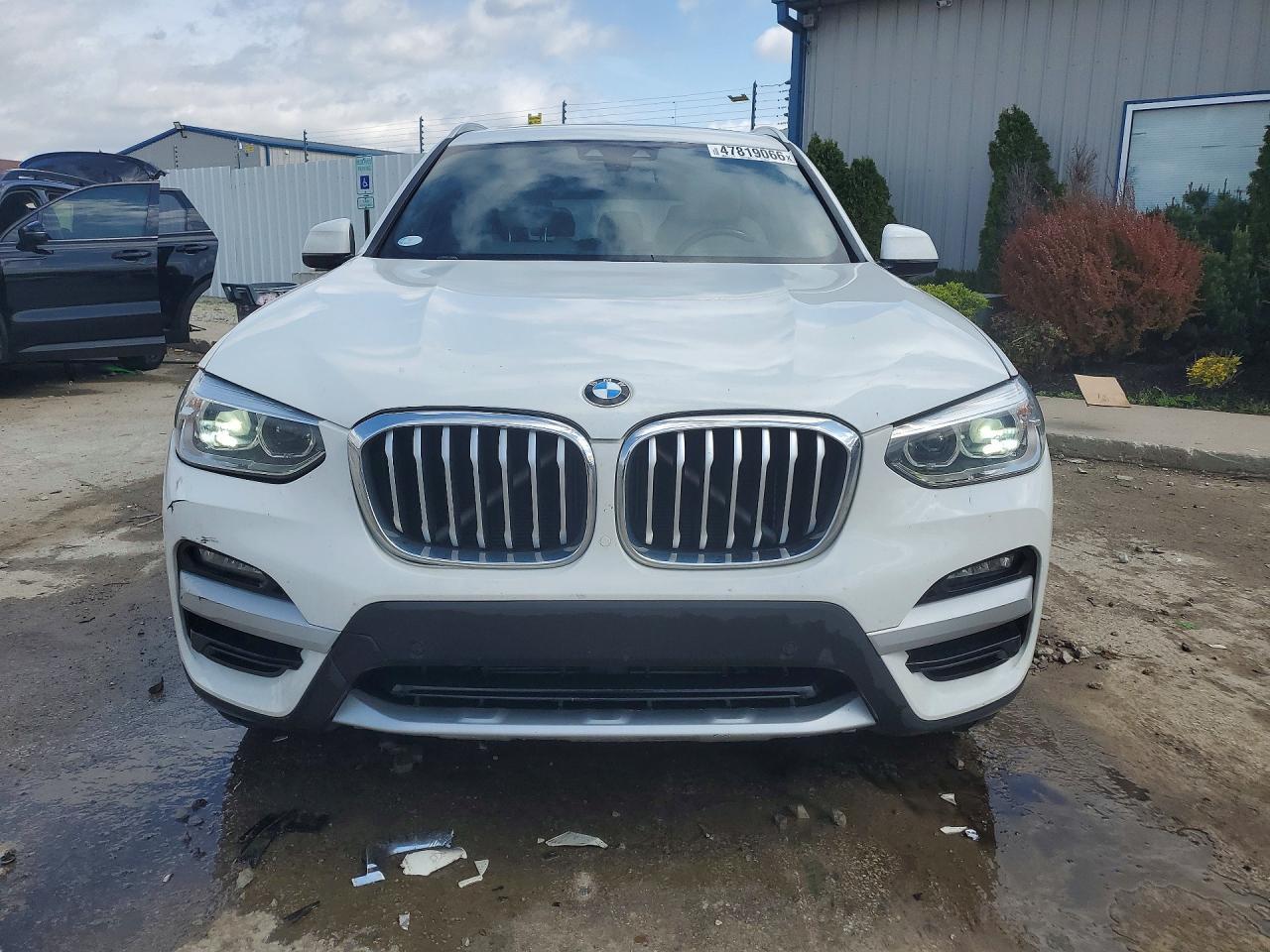 2021 BMW X3 Sdrive30I - Фото 5