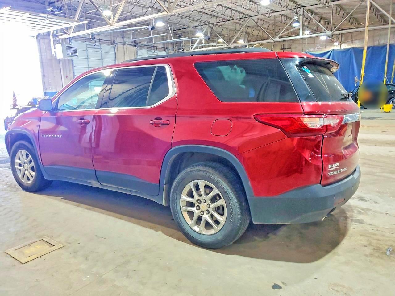 2019 Chevrolet Traverse Lt - Image 2