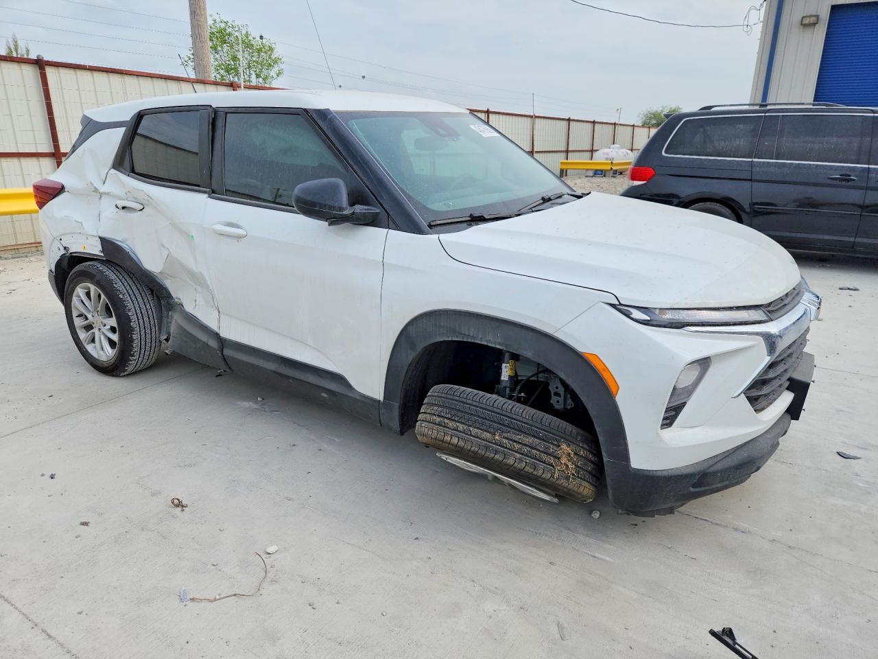 2025 Chevrolet Trailblazer Ls - Фото 4