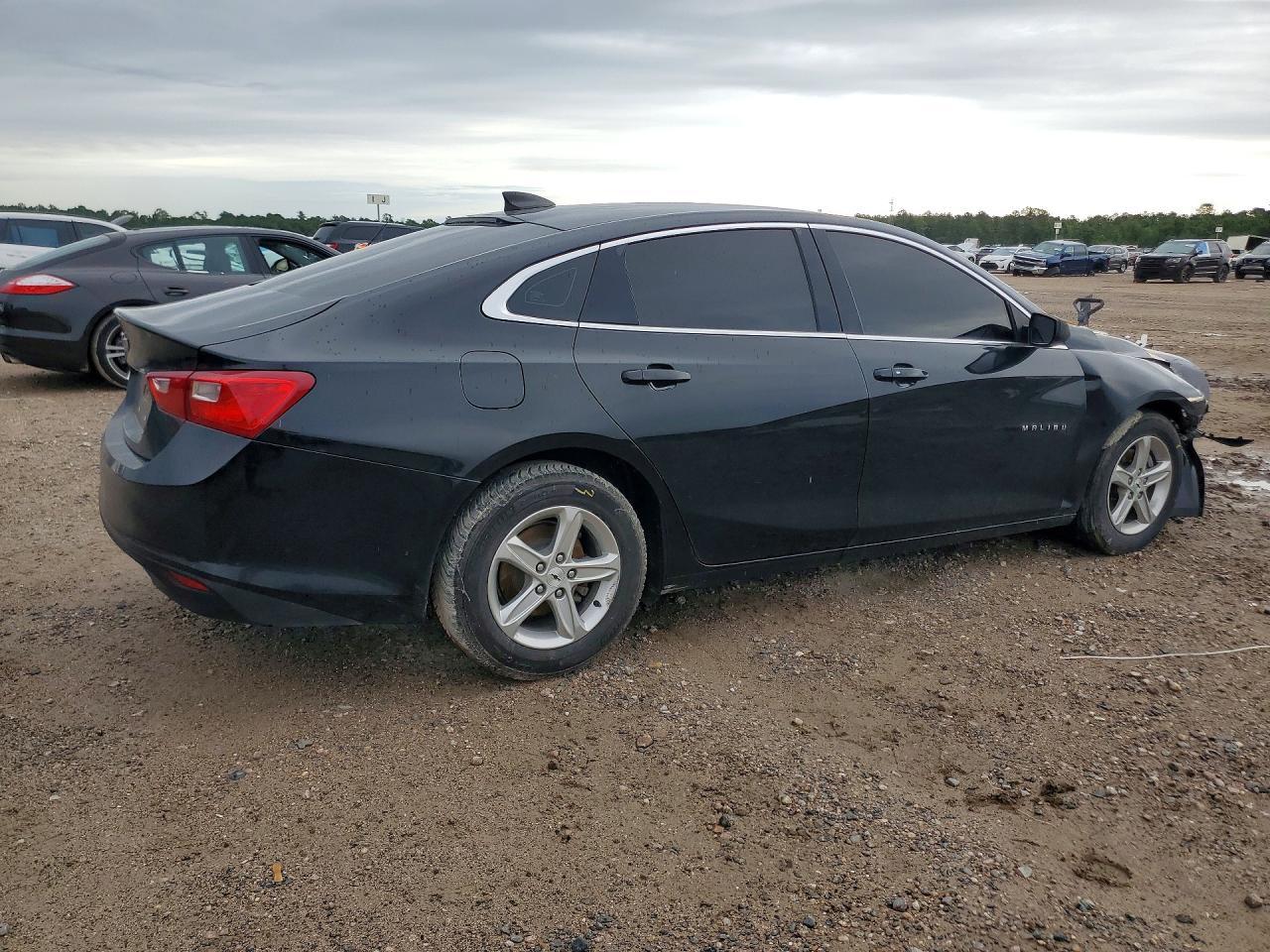 2022 Chevrolet Malibu Ls - Image 3