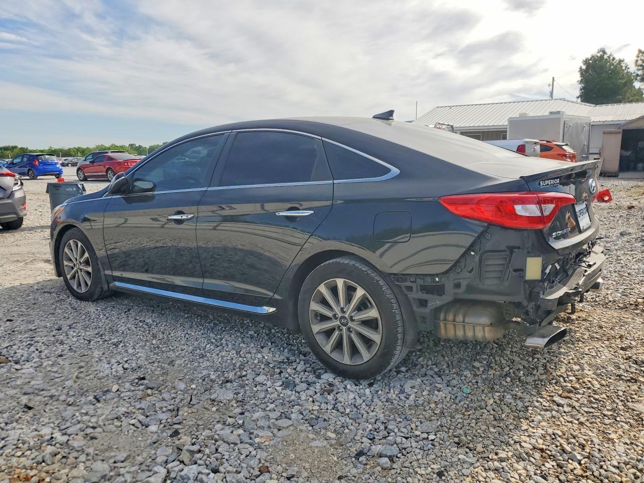 2017 Hyundai Sonata Limited - Фото 2