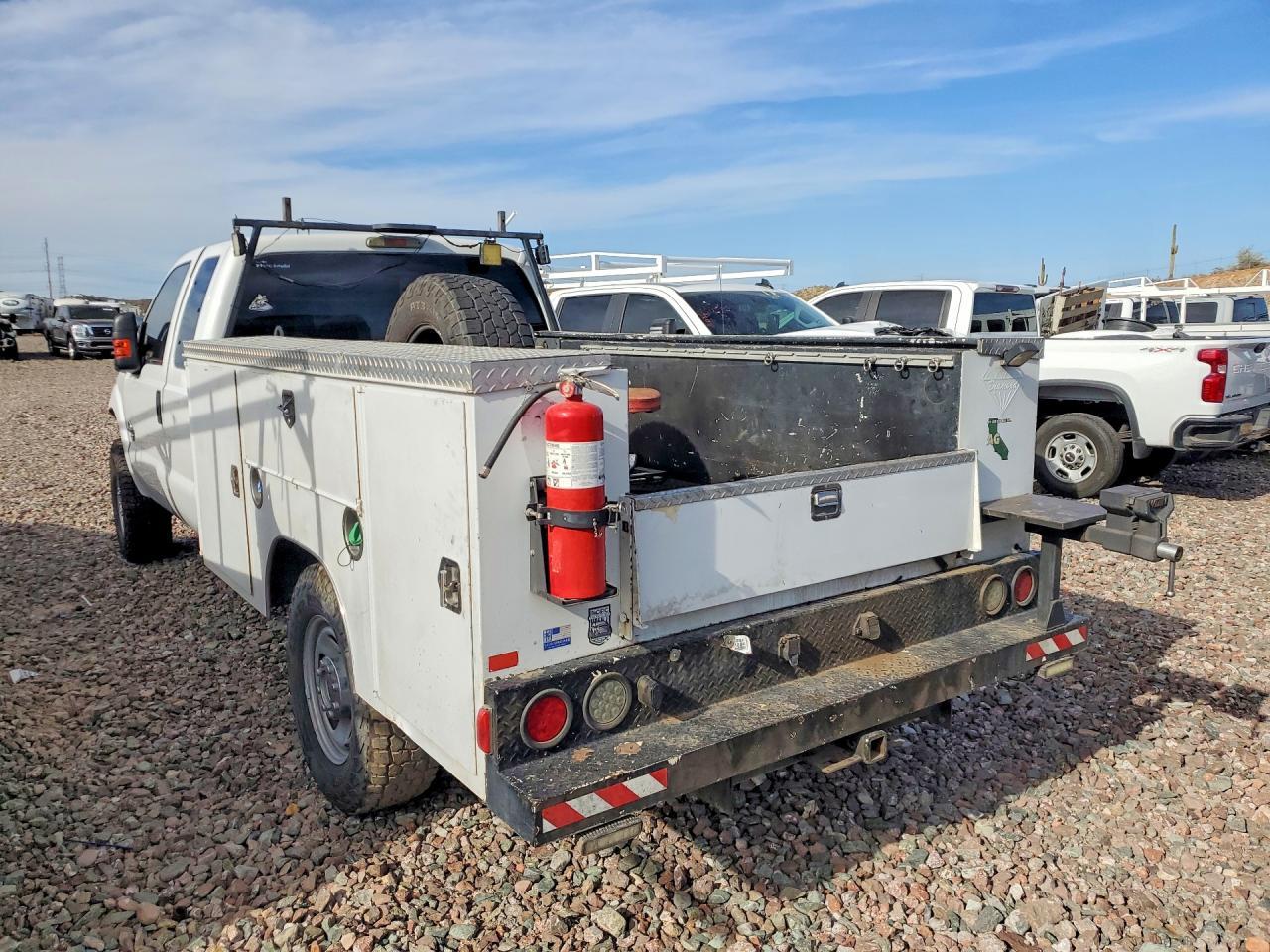 2013 Ford F350 Super Duty - Фото 2