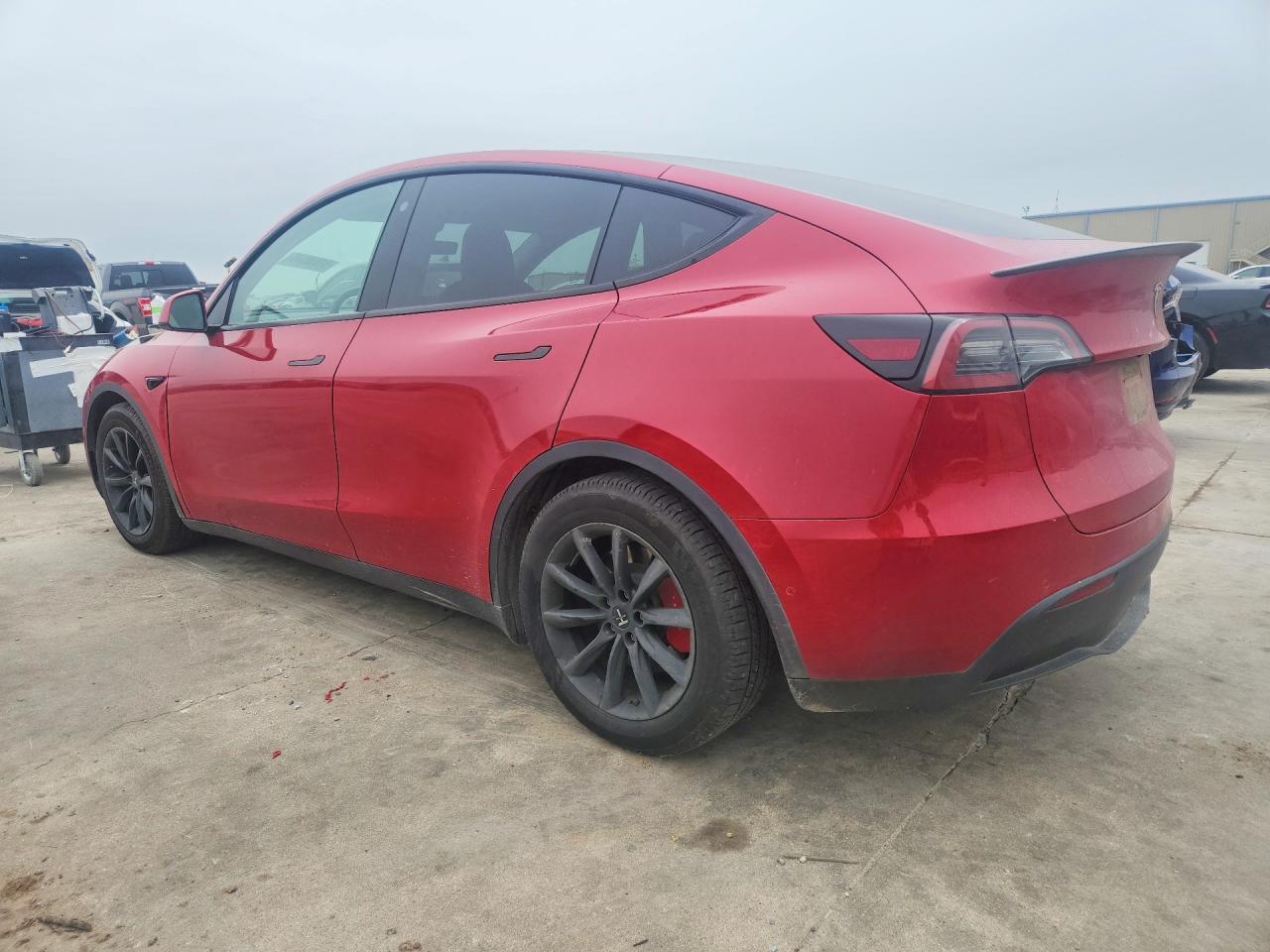 2022 Tesla Model Y - Фото 2