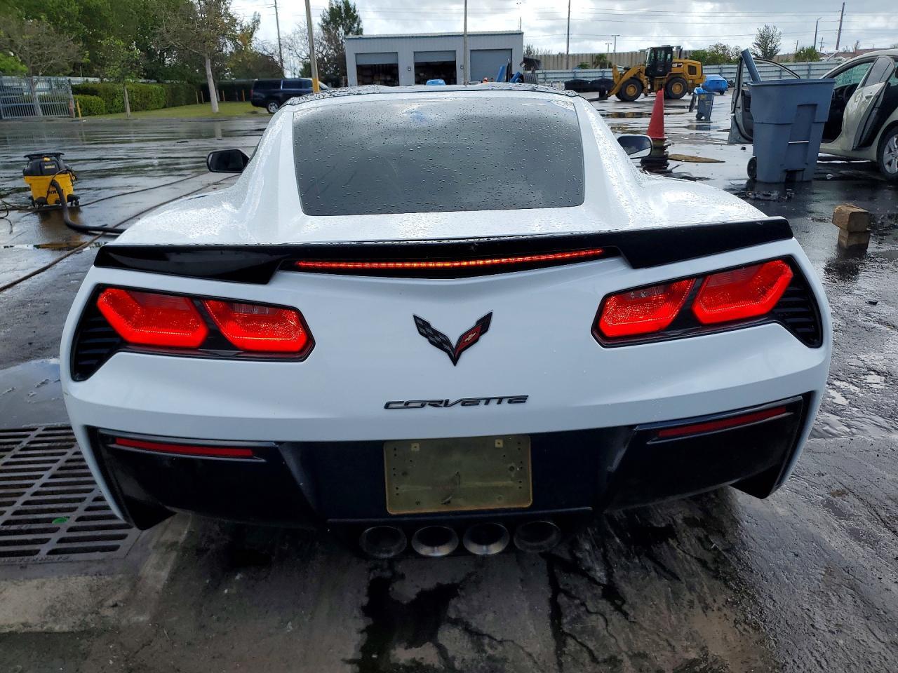 2015 Chevrolet Corvette Stingray Z51 2Lt - Фото 6