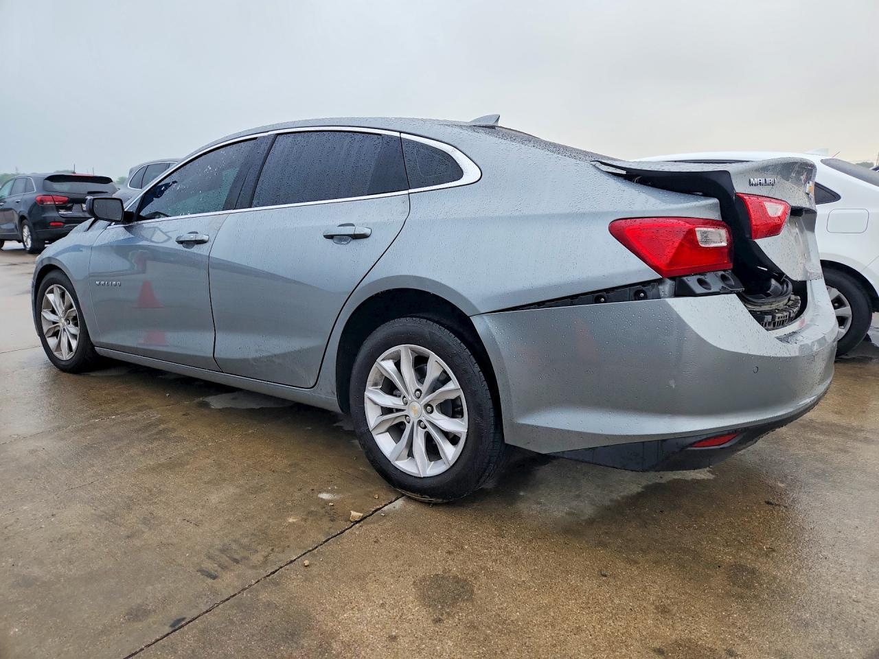 2024 Chevrolet Malibu Lt - Image 2