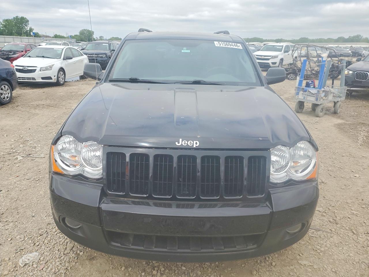 2010 Jeep Grand Cherokee Laredo - Image 5