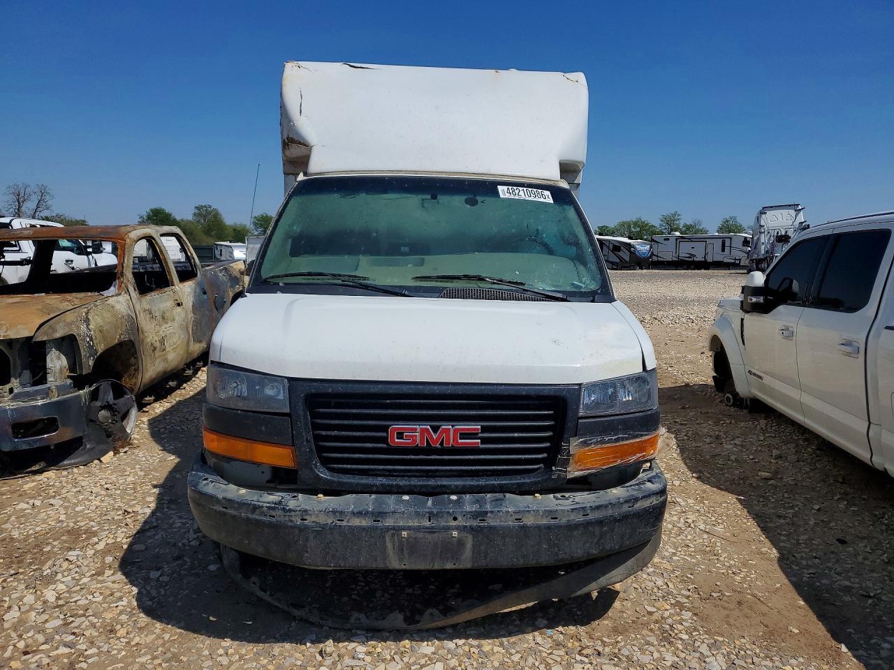 2019 GMC Savana Delivery Truck - Image 5