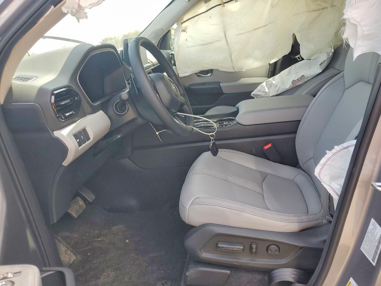 2025 Honda Pilot Touring - Фото 7