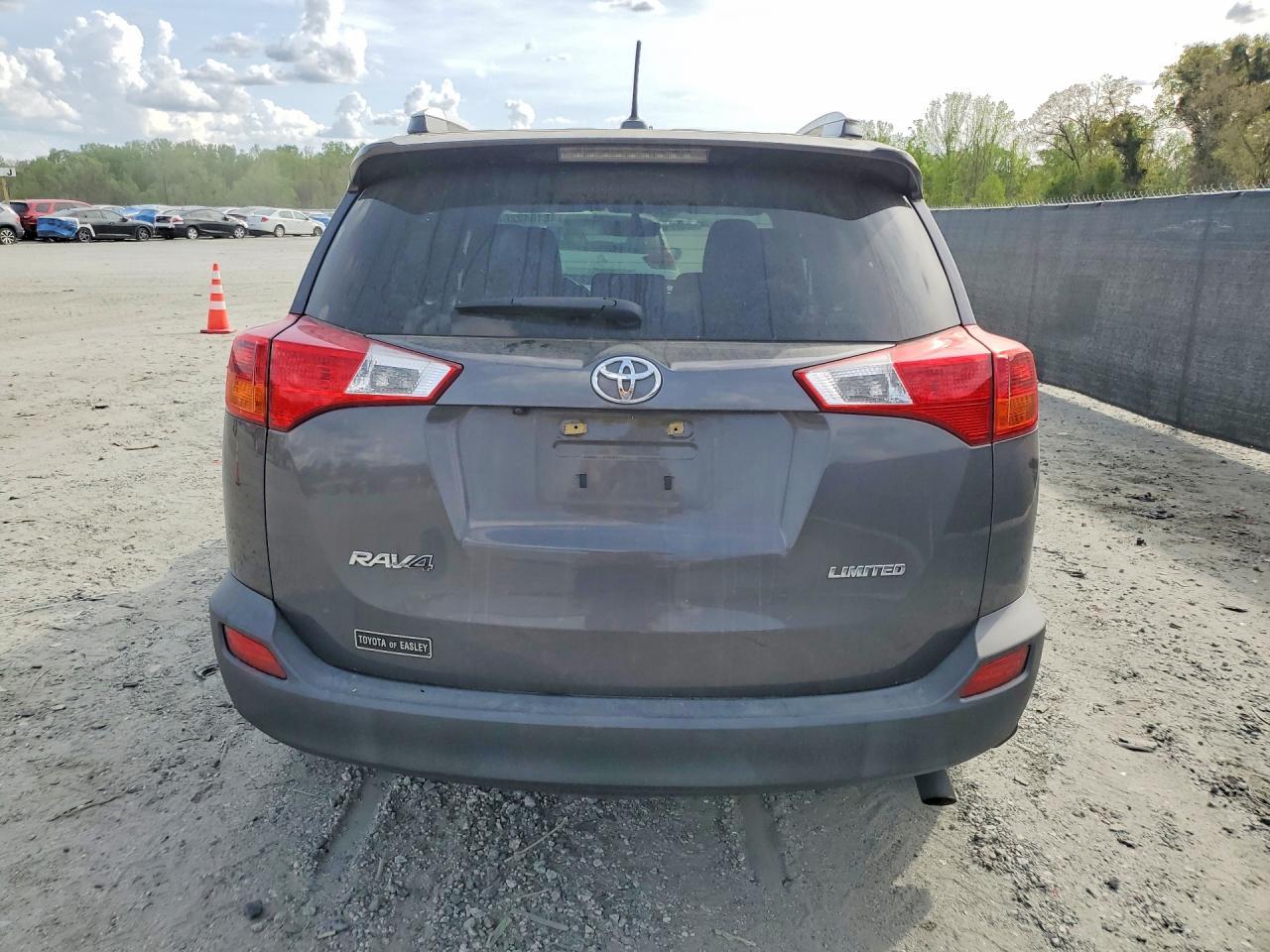 2015 Toyota Rav4 Limited - Image 6