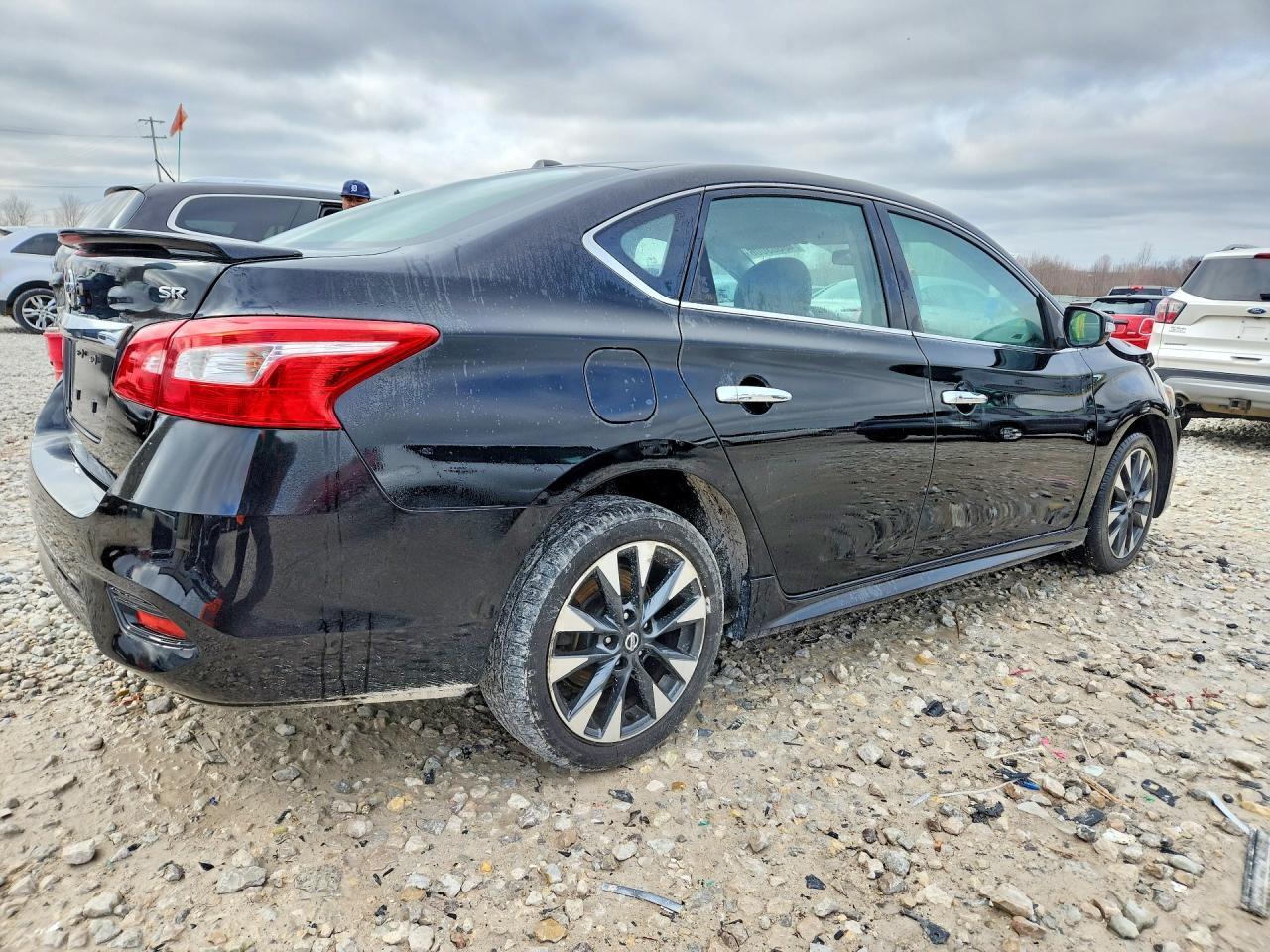 2019 Nissan Sentra Sr - Фото 3