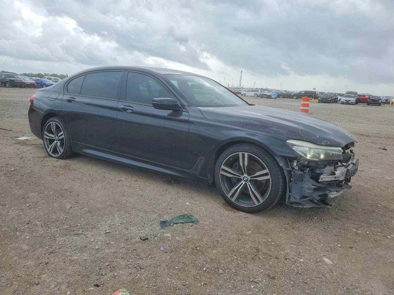 2016 BMW 740 I - Image 4