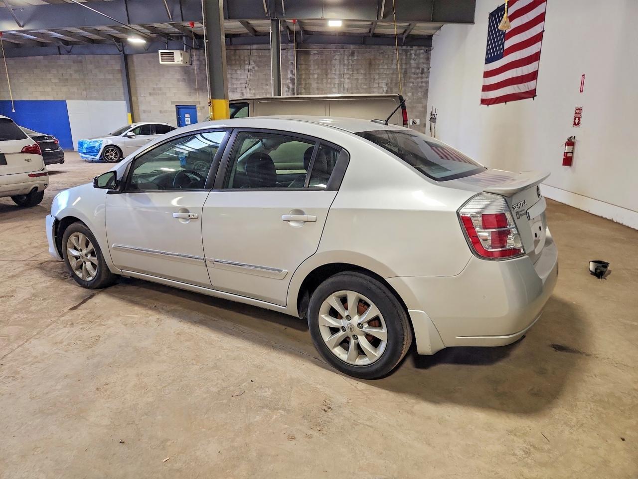 2012 Nissan Sentra 2.0 - Image 2
