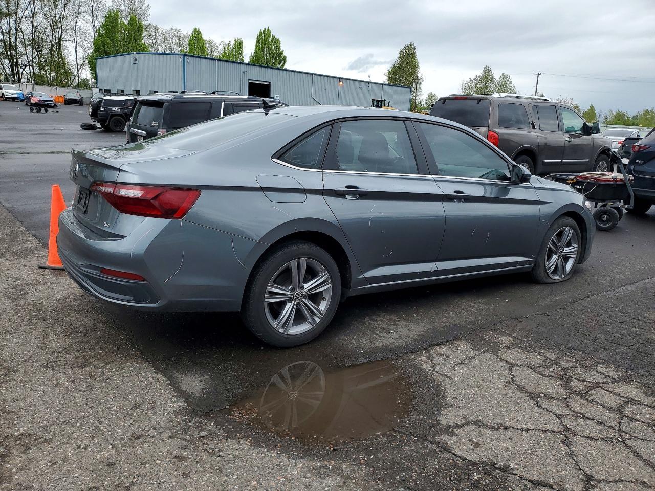 2022 Volkswagen Jetta Se - Фото 3