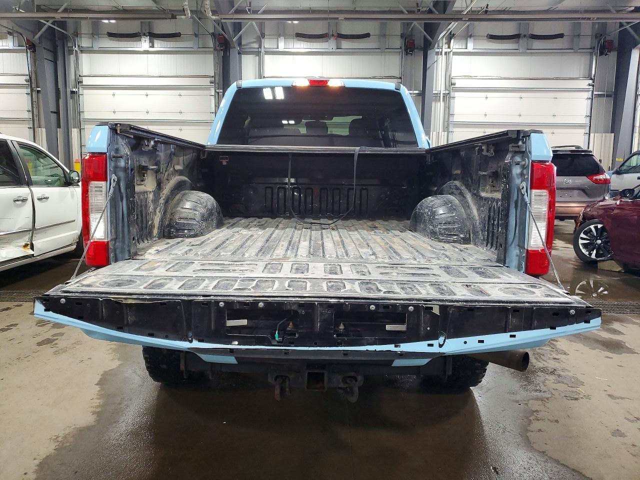 2019 Ford F350 Super Duty - Фото 6
