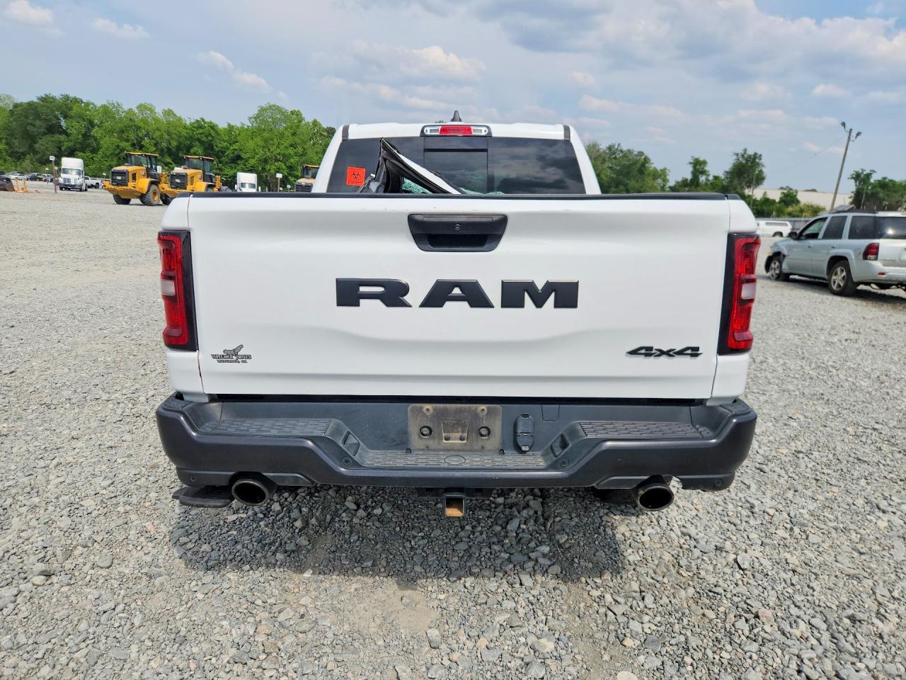 2025 Ram 1500 Tradesman - Фото 6
