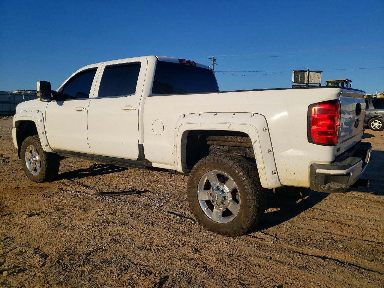 2016 Chevrolet Silverado K2500 Heavy Duty Ltz - Image 2