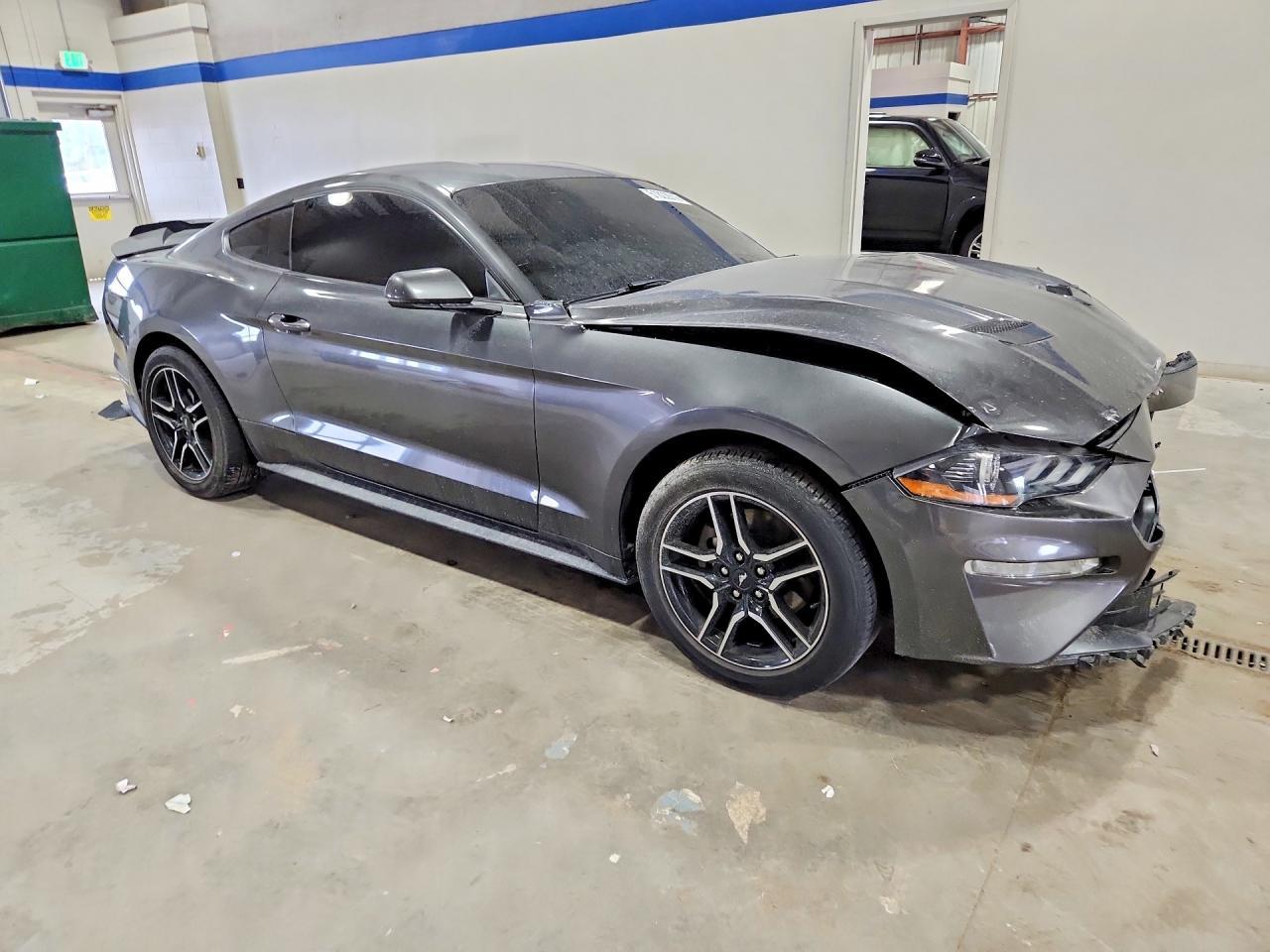 2019 Ford Mustang - Фото 4