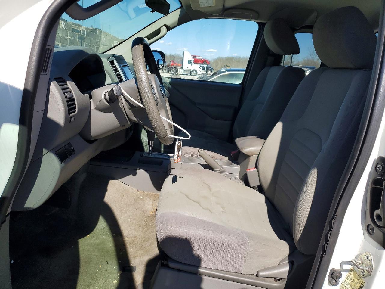 2017 Nissan Frontier S - Image 7