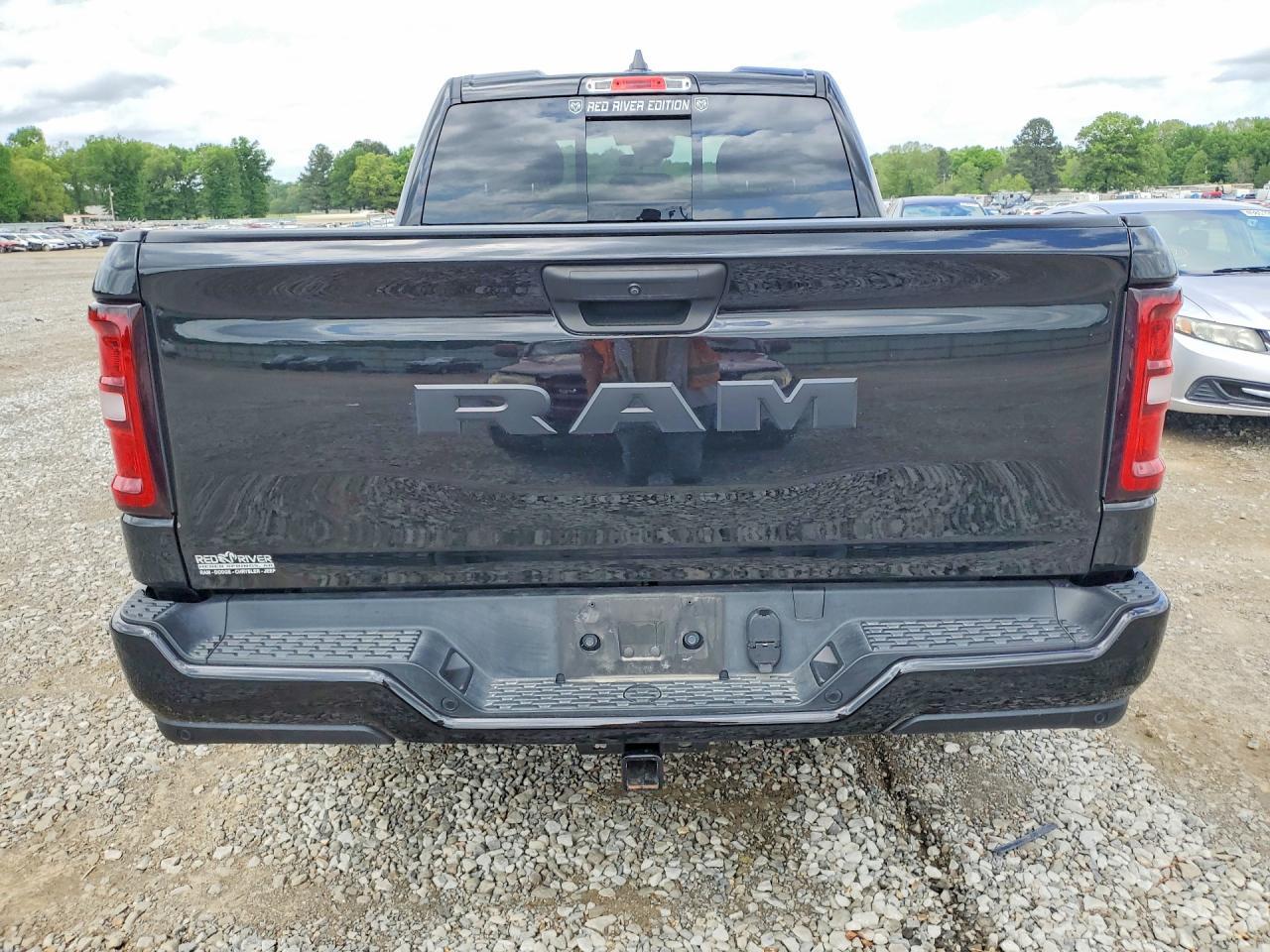 2025 Ram 1500 Tradesman - Фото 6