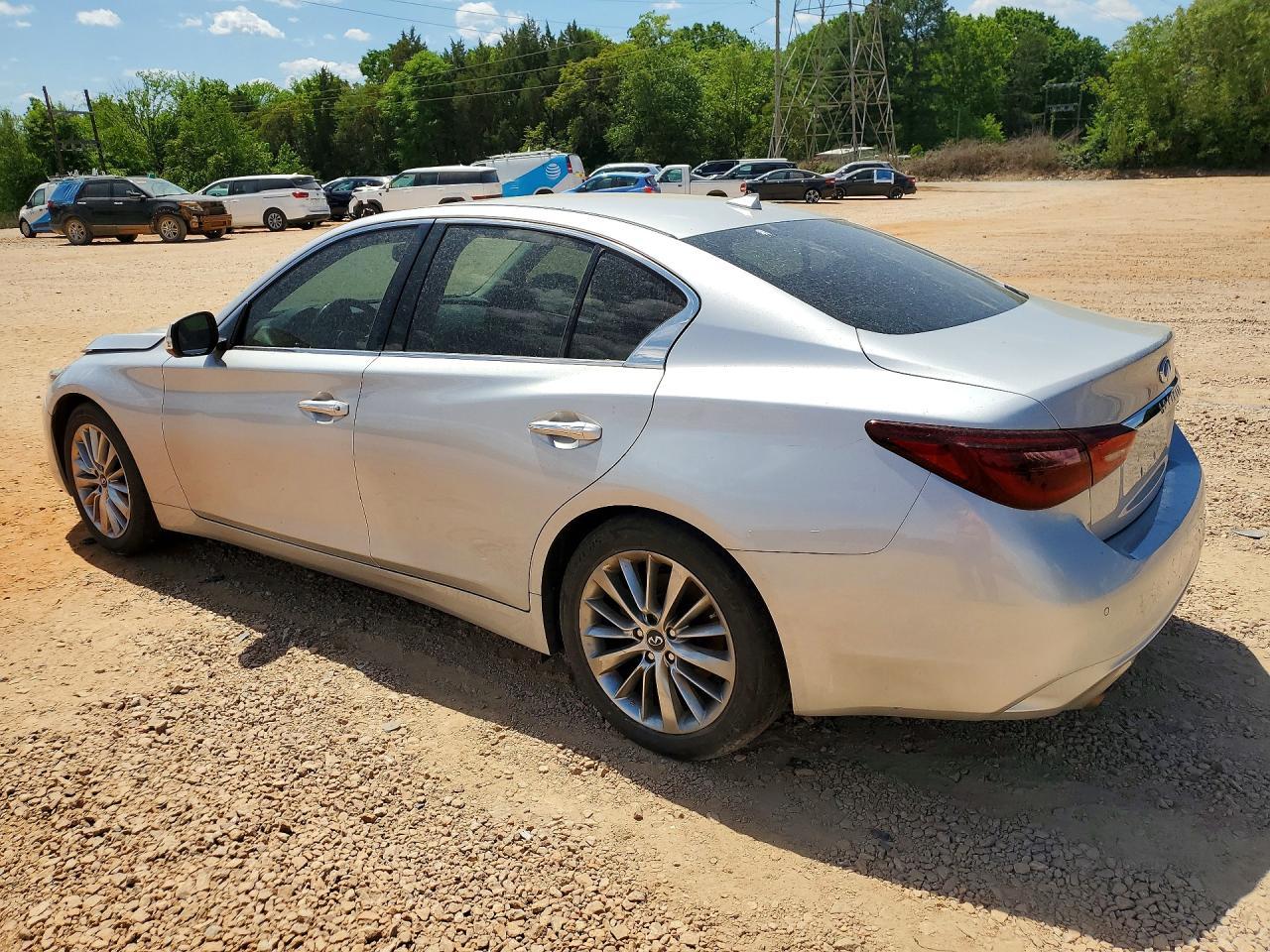 2018 Infiniti Q50 3.0T Luxe - Image 2