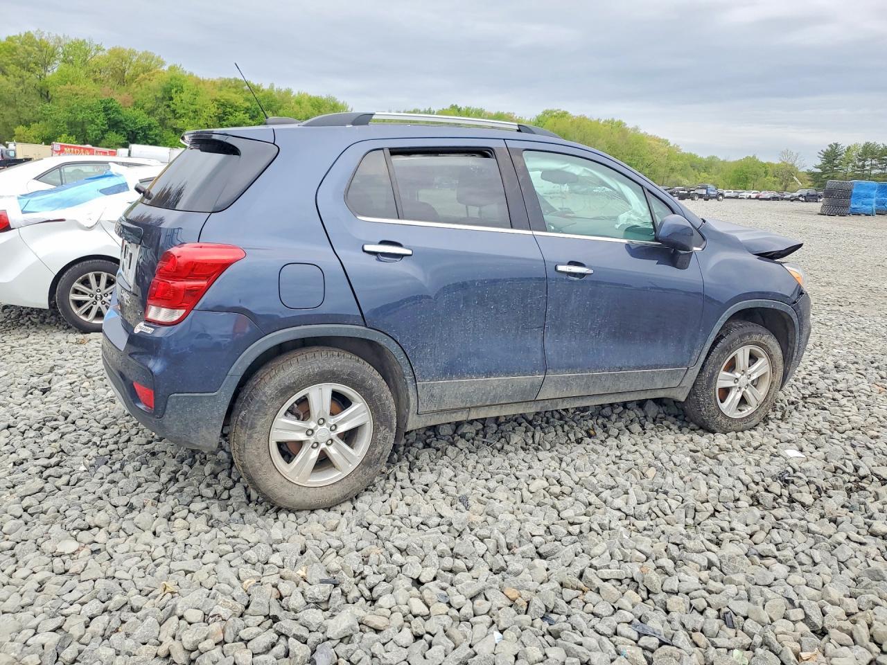 2019 Chevrolet Trax 1Lt - Image 3