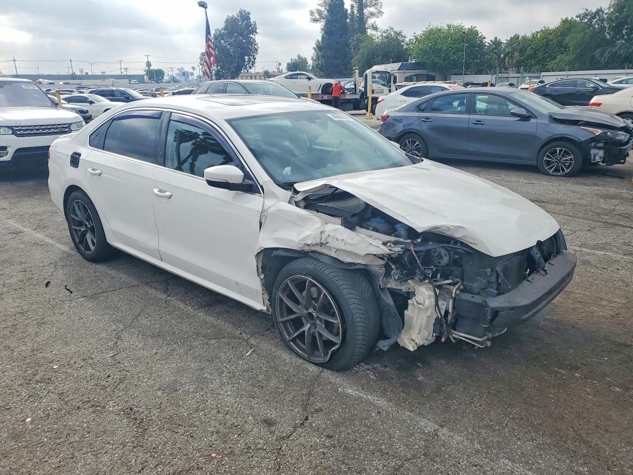2013 Volkswagen Passat Se - Image 4