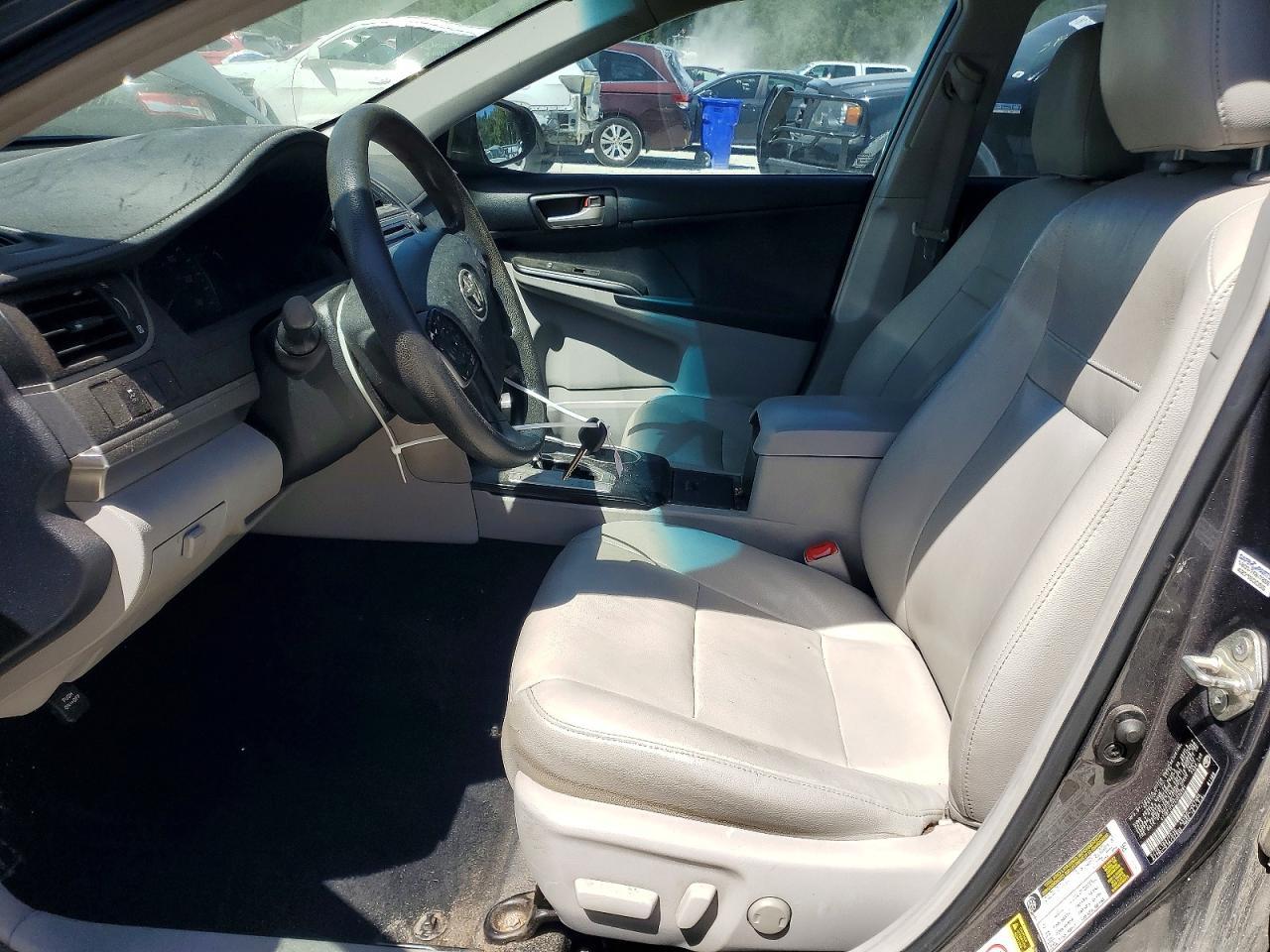 2012 Toyota Camry Le - Image 7