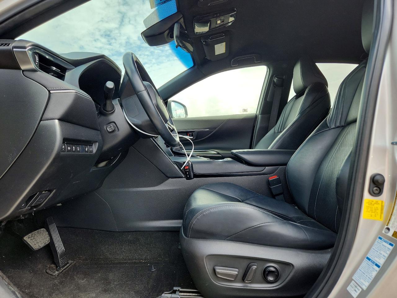 2021 Toyota Venza - Фото 7
