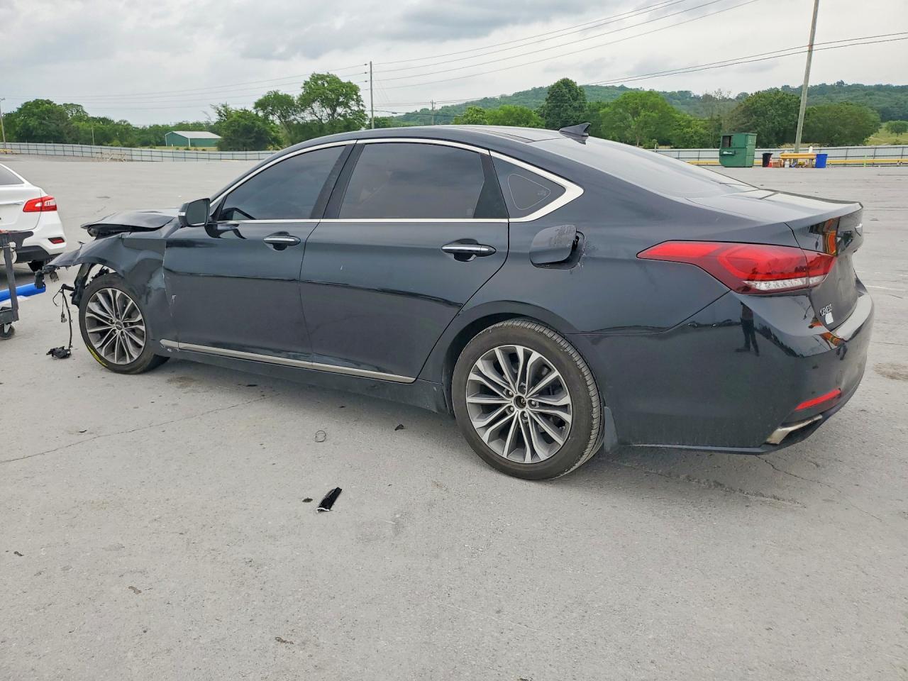 2015 Hyundai Genesis 3.8L - Фото 2