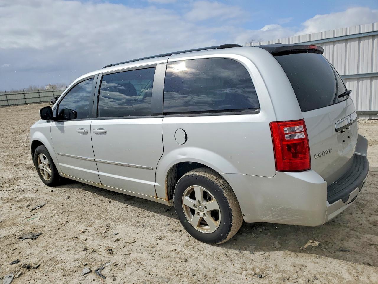 2010 Dodge Grand Caravan Sxt - Фото 2