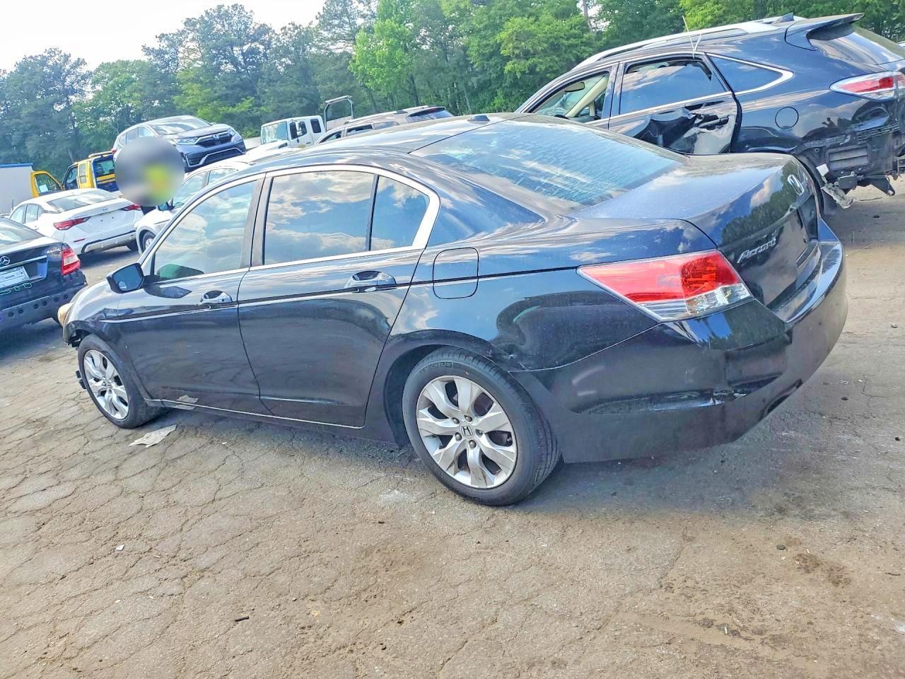 2010 Honda Accord - Image 2