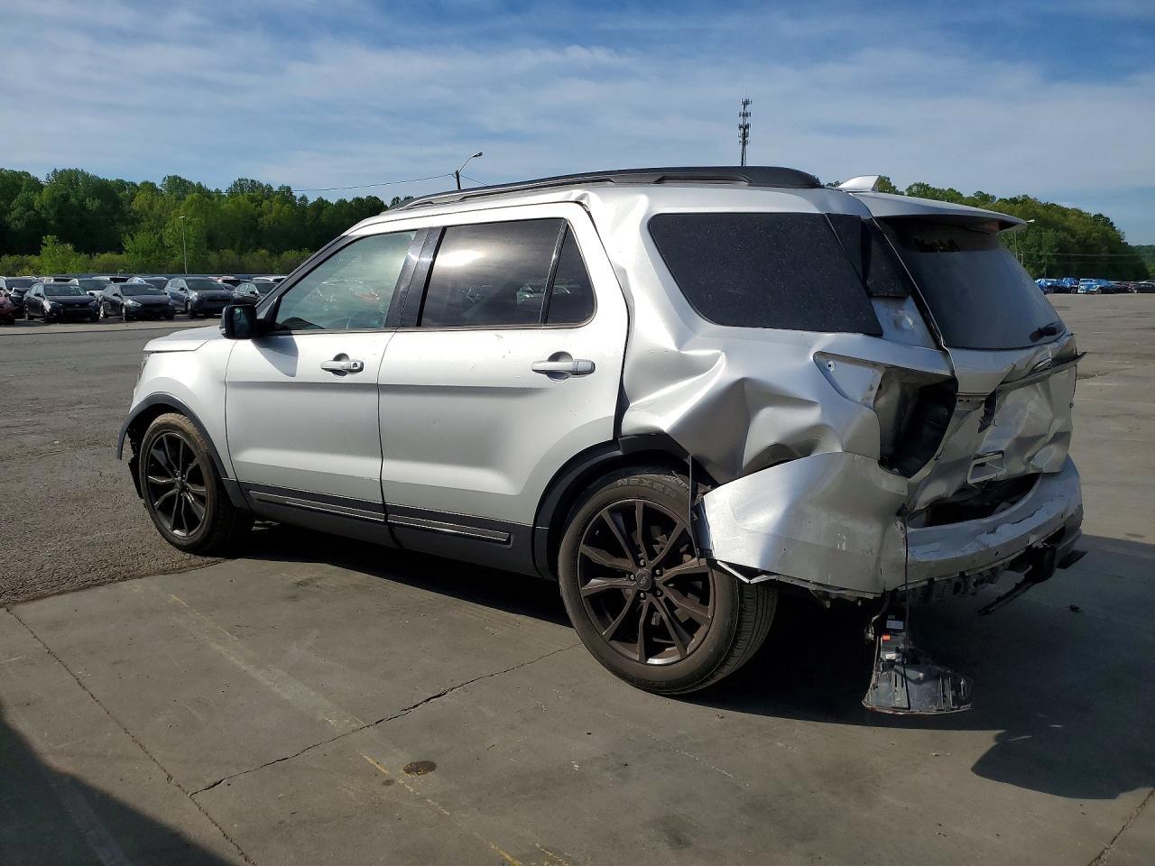 2017 Ford Exlplorer - Фото 2