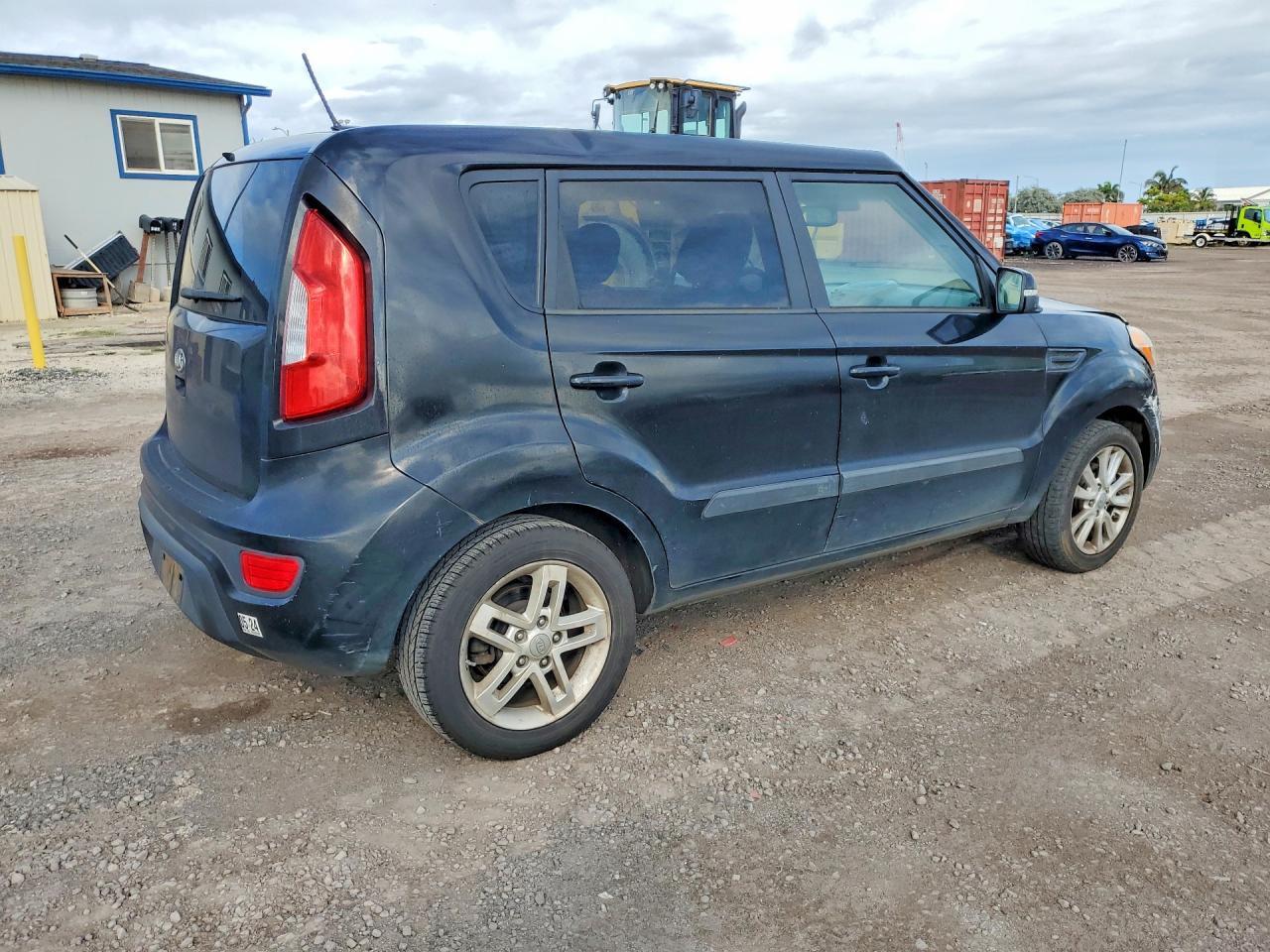 2013 Kia Soul + - Image 3