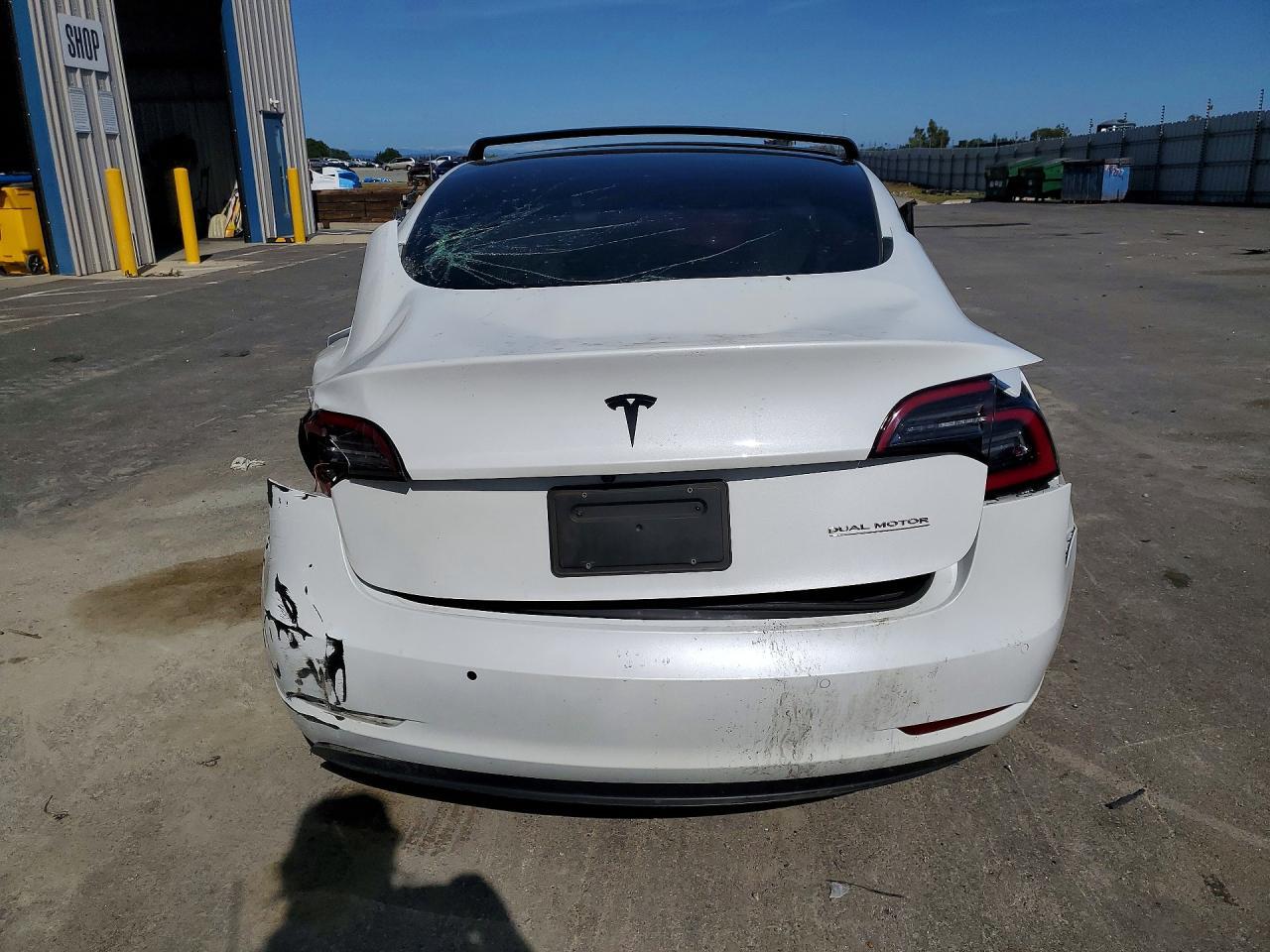 2022 Tesla Model 3 - Фото 6
