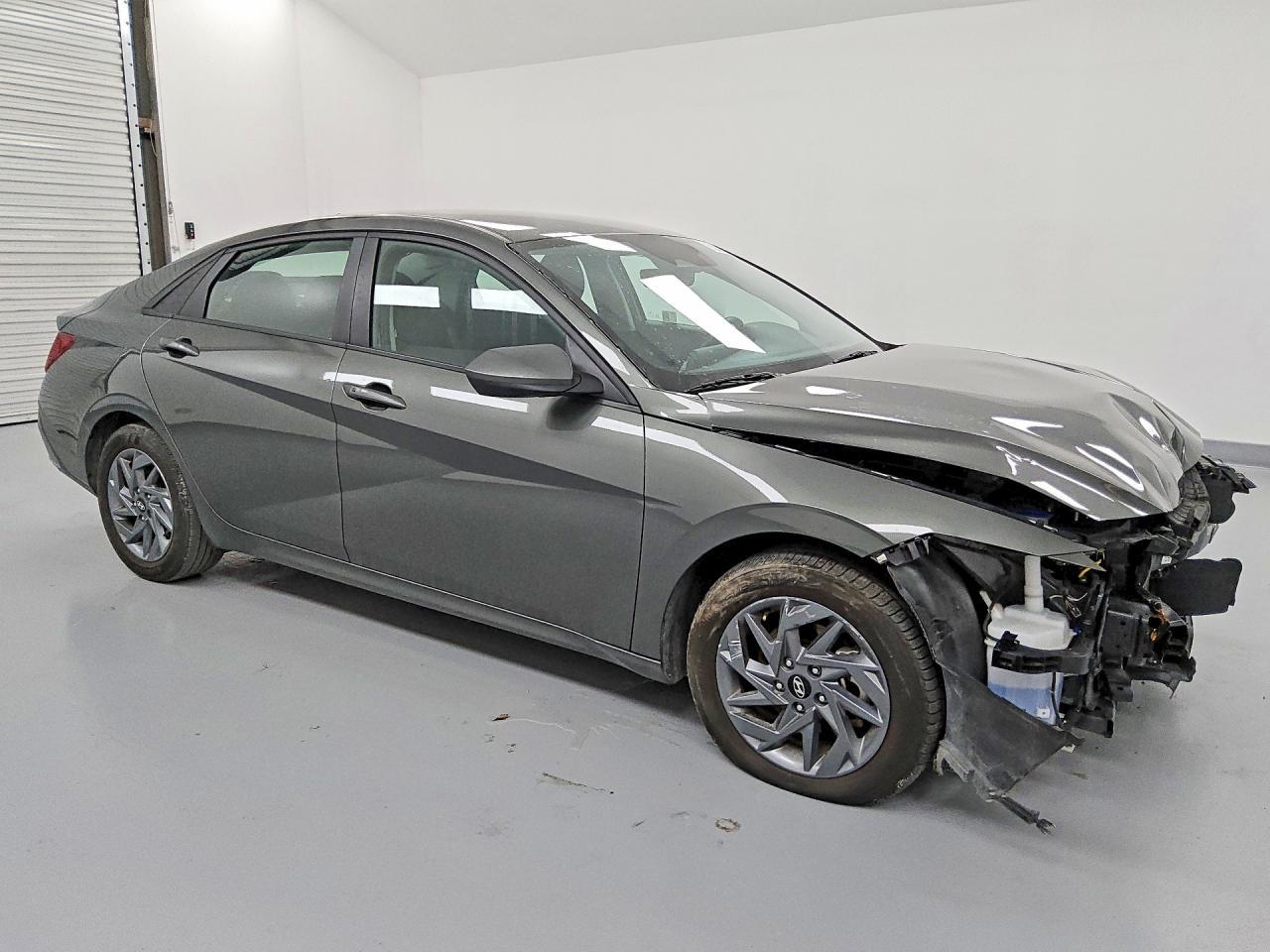 2024 Hyundai Elantra Sel - Фото 4