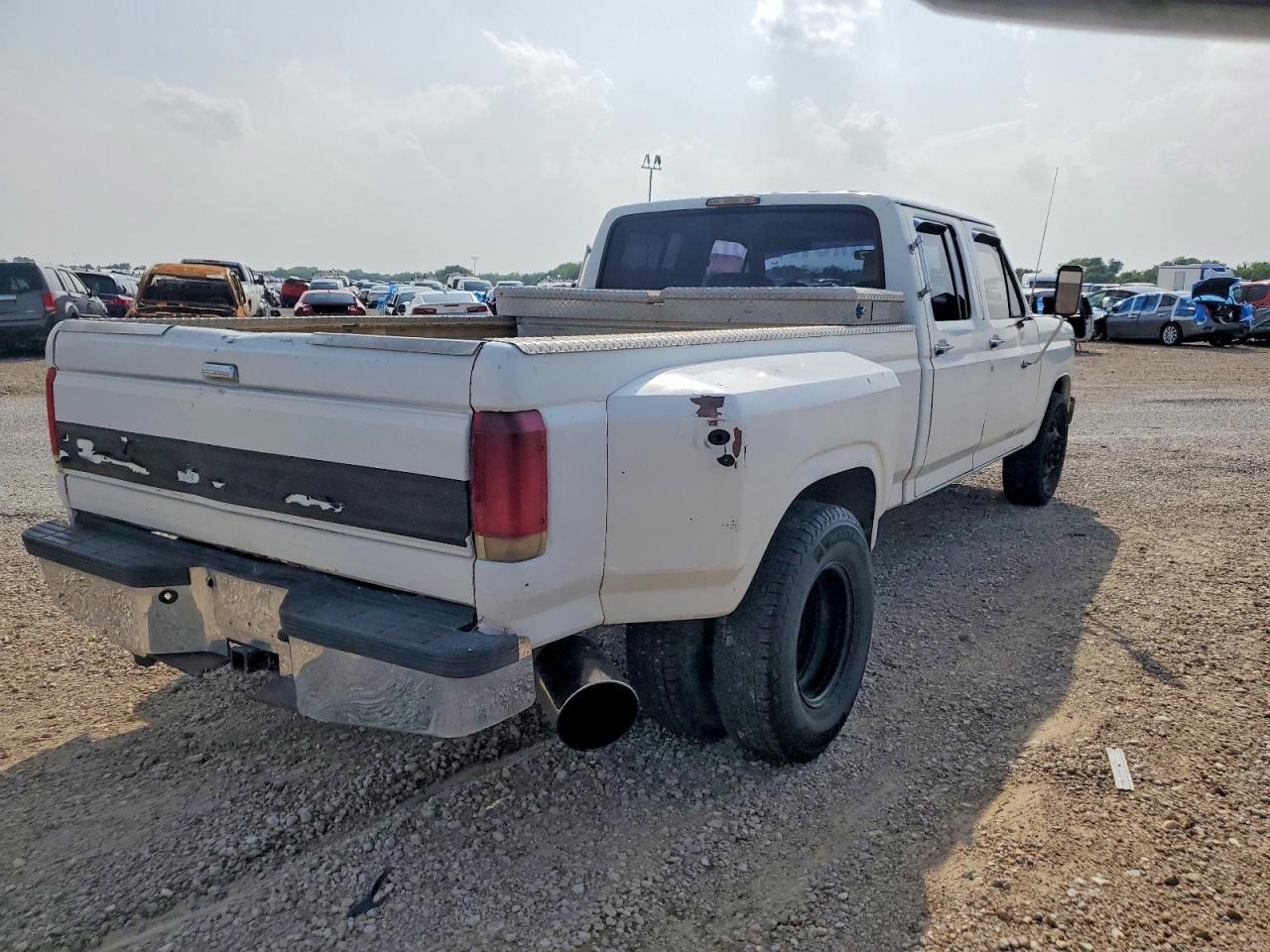 1986 Ford F350 - Фото 4