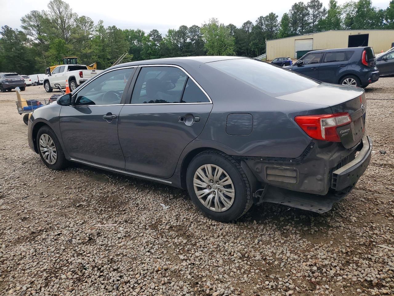 2012 Toyota Camry Le - Фото 2