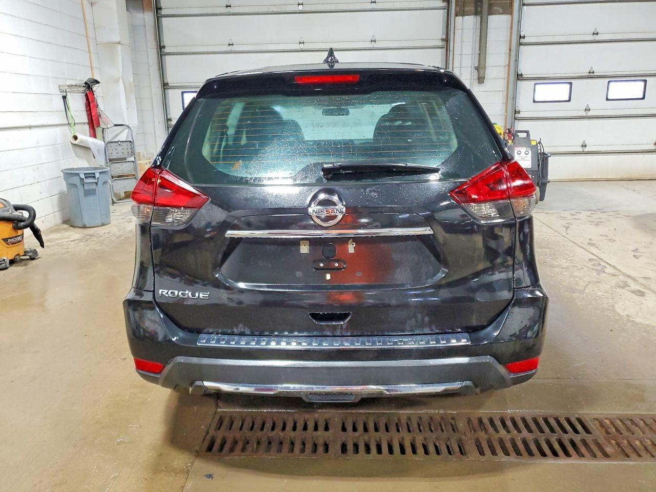 2018 Nissan Rogue S - Фото 6