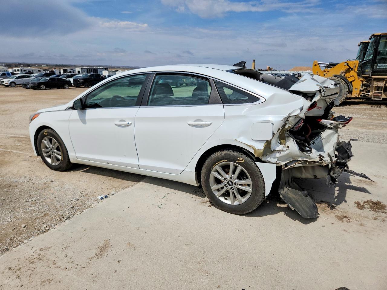 2017 Hyundai Sonata Se - Фото 2
