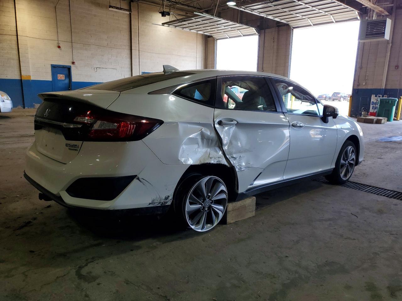 2018 Honda Clarity Touring - Фото 3