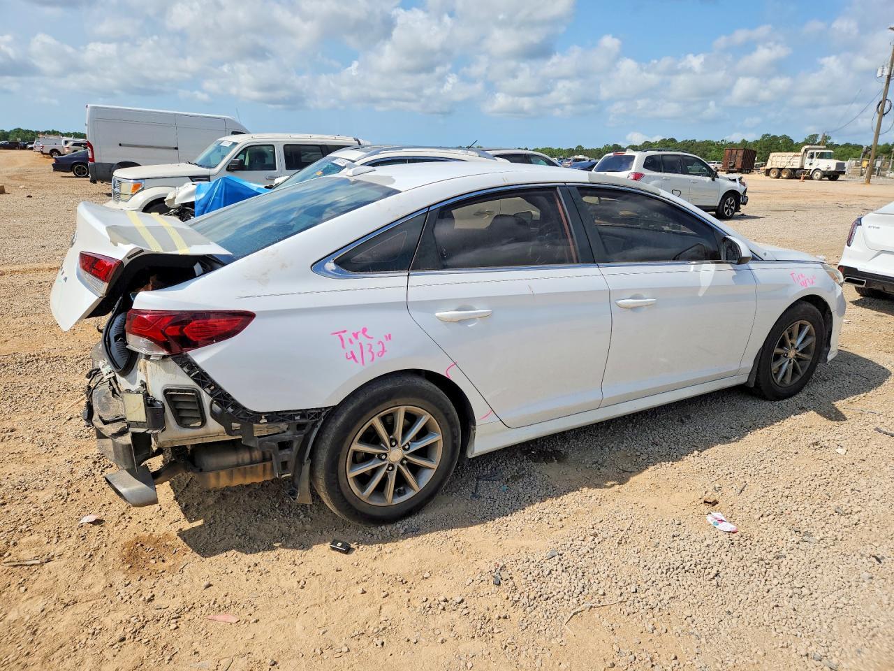 2019 Hyundai Sonata Se - Фото 3