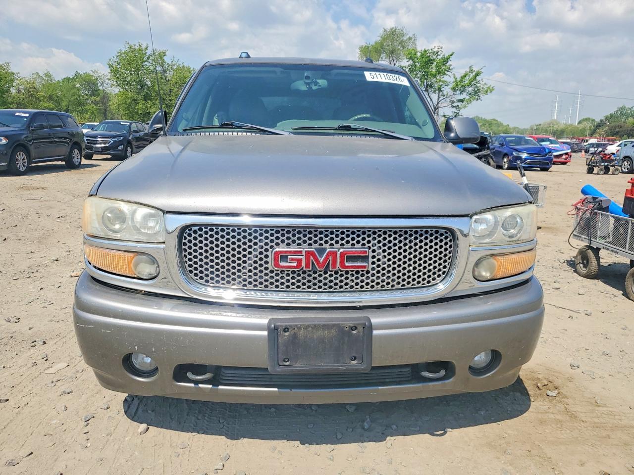 2005 GMC Yukon Denali - Фото 5