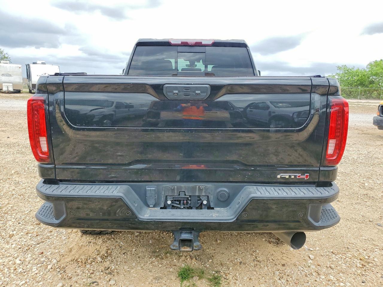 2022 GMC Sierra K2500 At4 - Image 6