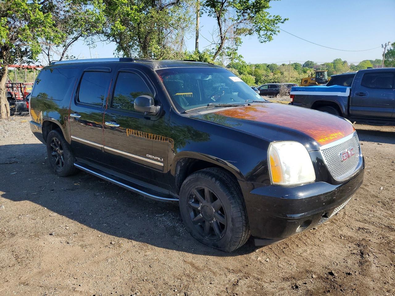 2010 GMC Yukon Xl Denali - Image 4