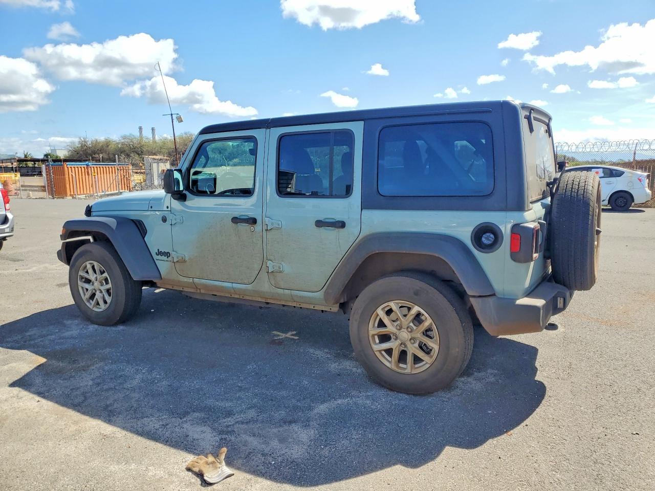 2023 Jeep Wrangler Sport - Фото 2