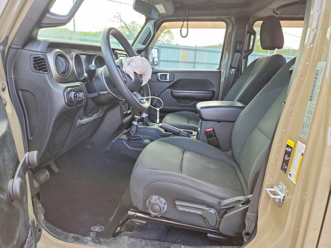 2020 Jeep Gladiator Sport - Image 7